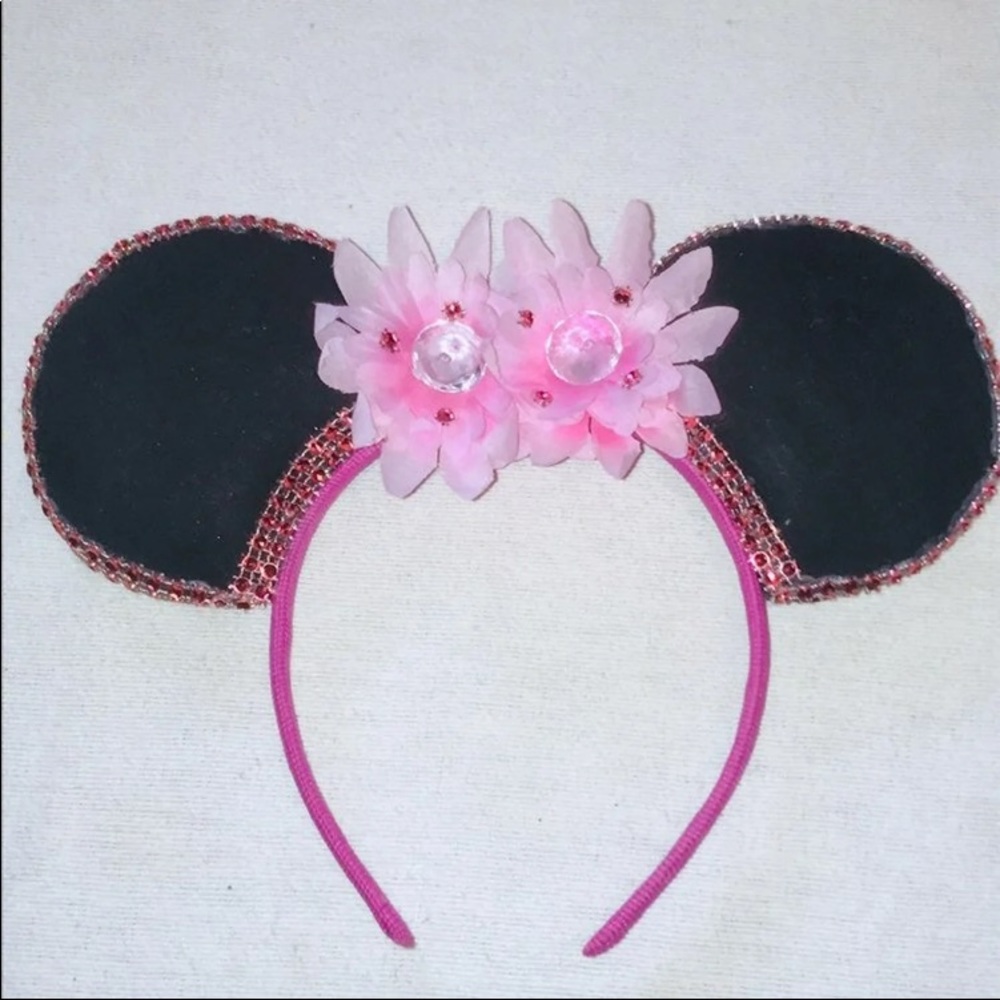 Mouse ears